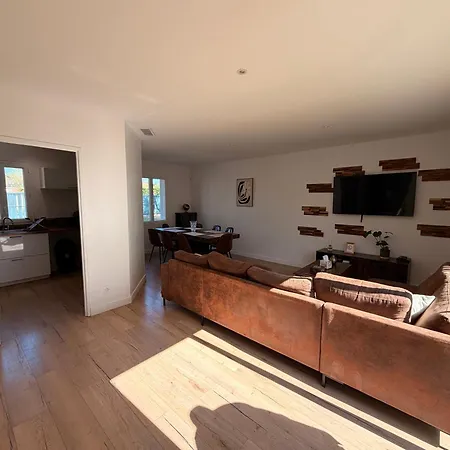 Maison Avec Piscine, Ideale Pour Les & Sejours Professionnels Pessac